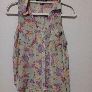 Forever 21 Floral Sleeveless Blouse - Multicolor